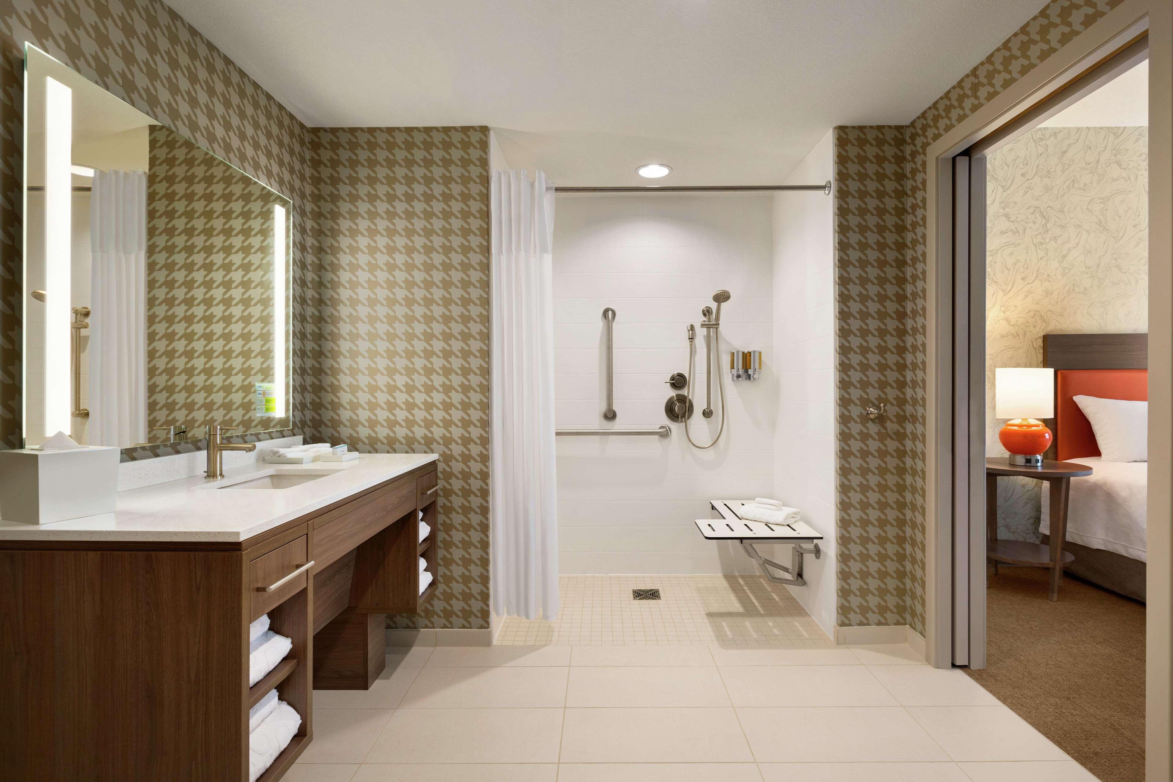 Home2 By Hilton 3*